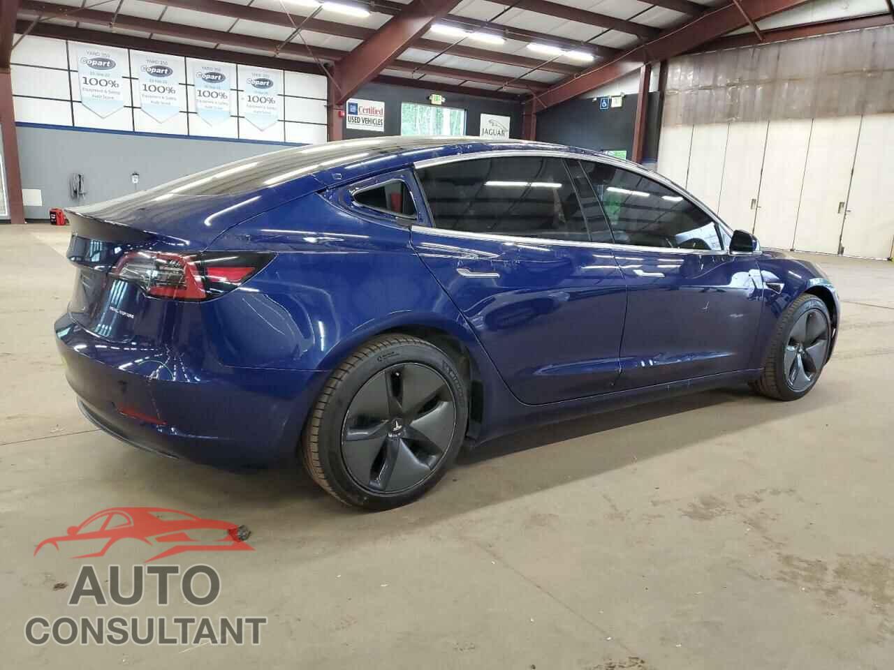TESLA MODEL 3 2018 - 5YJ3E1EB8JF085171
