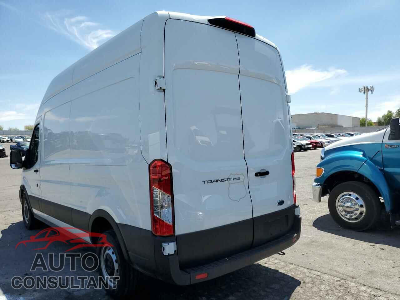 FORD TRANSIT 2023 - 1FTBR1X8XPKA70538
