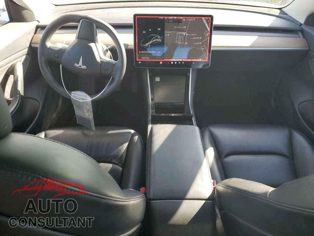 TESLA MODEL 3 2019 - 5YJ3E1EBXKF453898