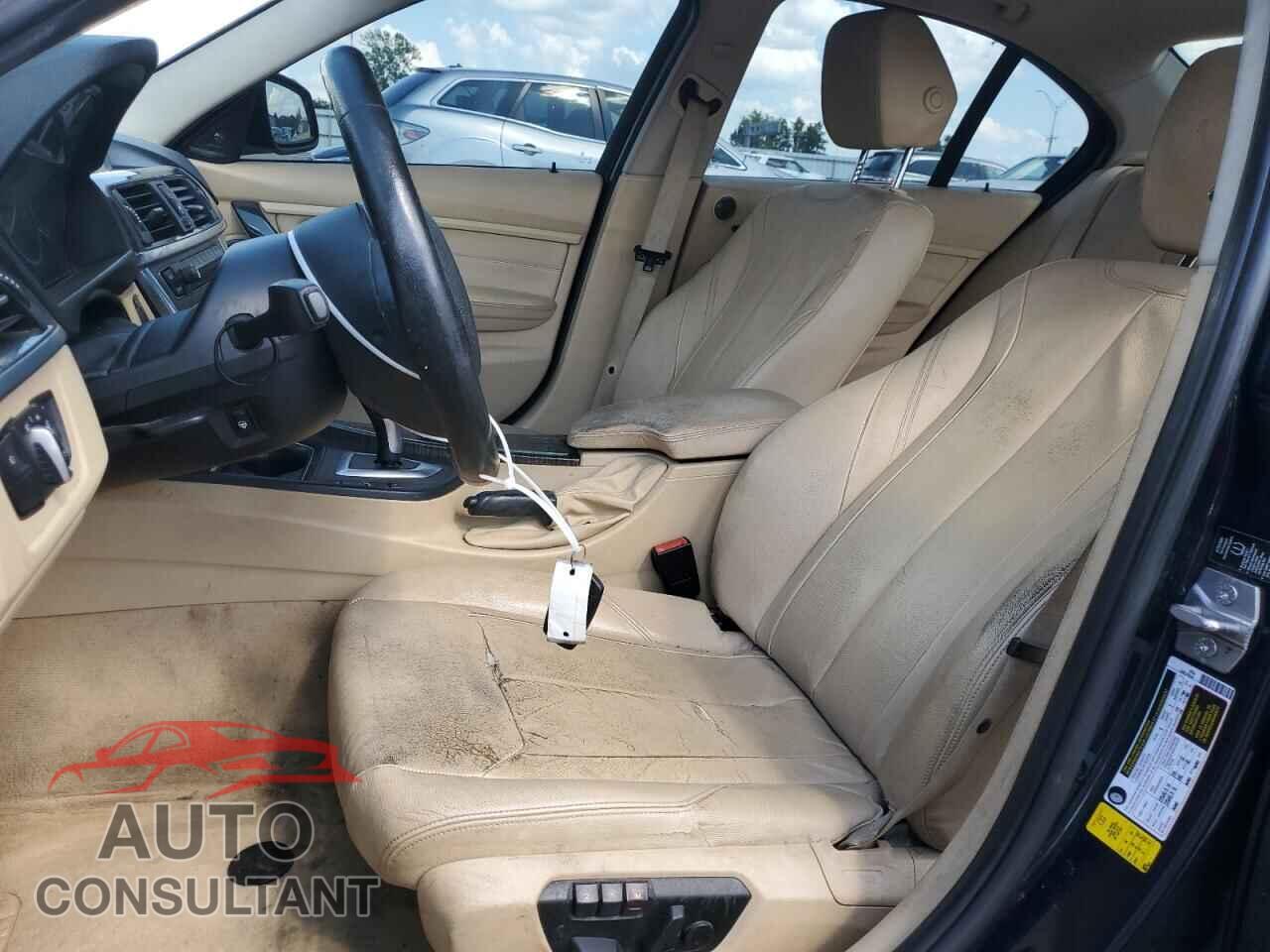 BMW 3 SERIES 2013 - WBA3A5C57DF600318