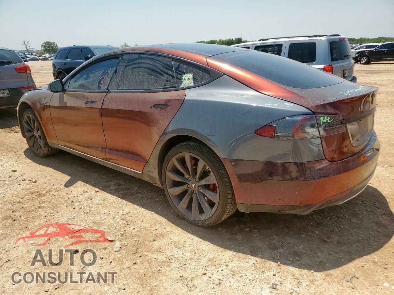TESLA MODEL S 2013 - 5YJSA1DP5DFP13535