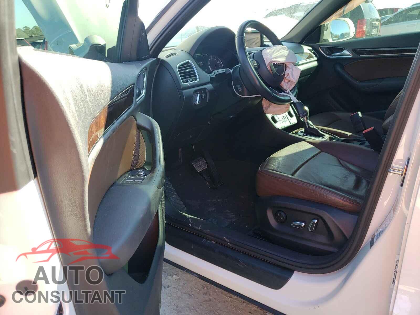 AUDI Q3 2016 - WA1BFCFS0GR009654