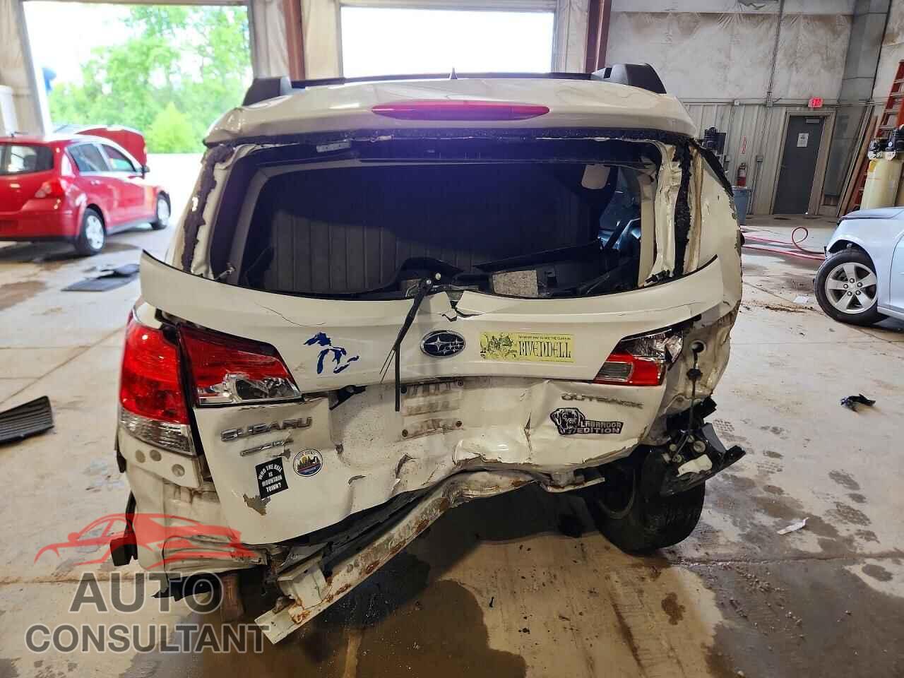 SUBARU OUTBACK 2014 - 4S4BRCPC8E3295088