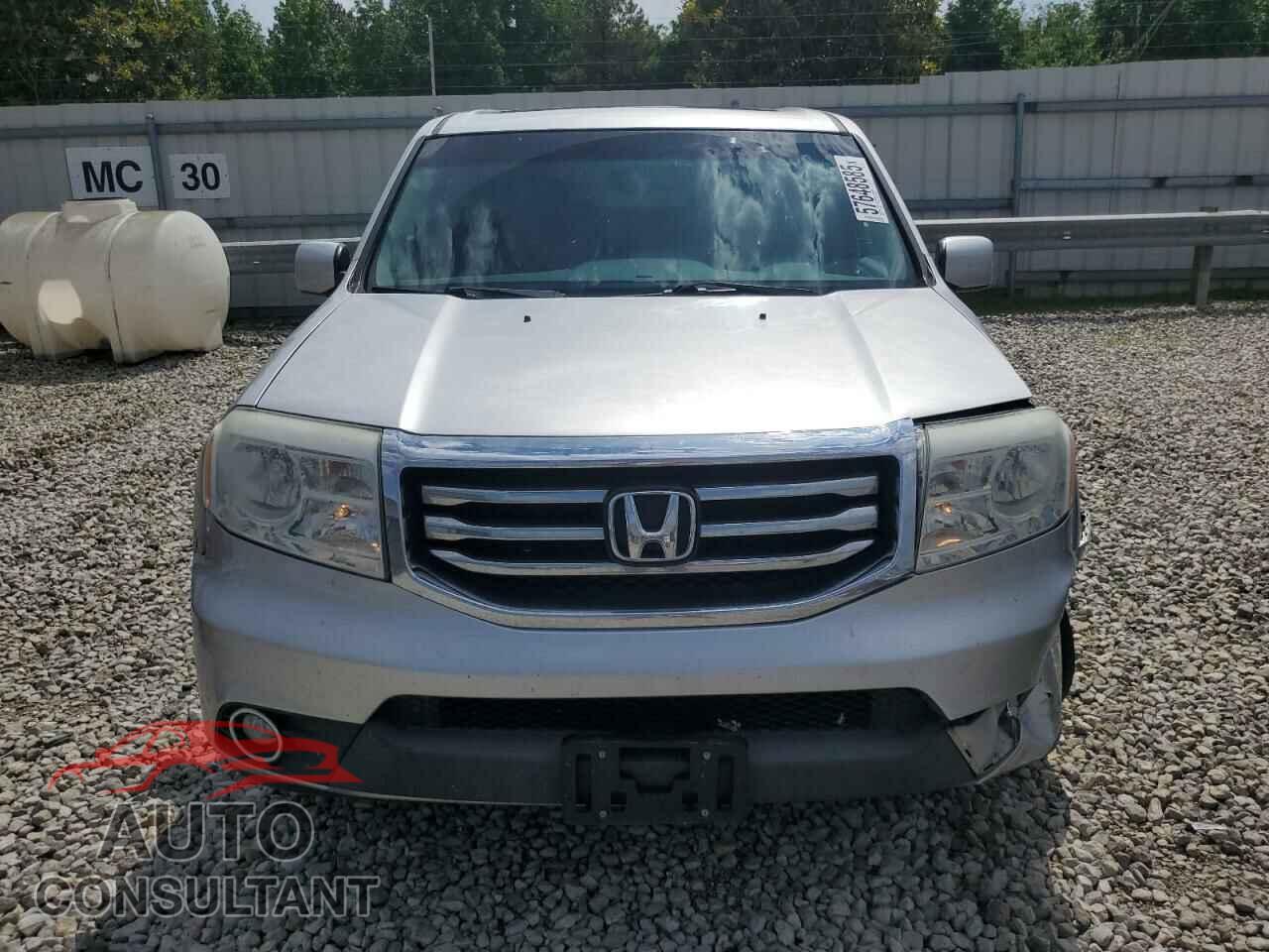 HONDA PILOT 2013 - 5FNYF3H69DB040421