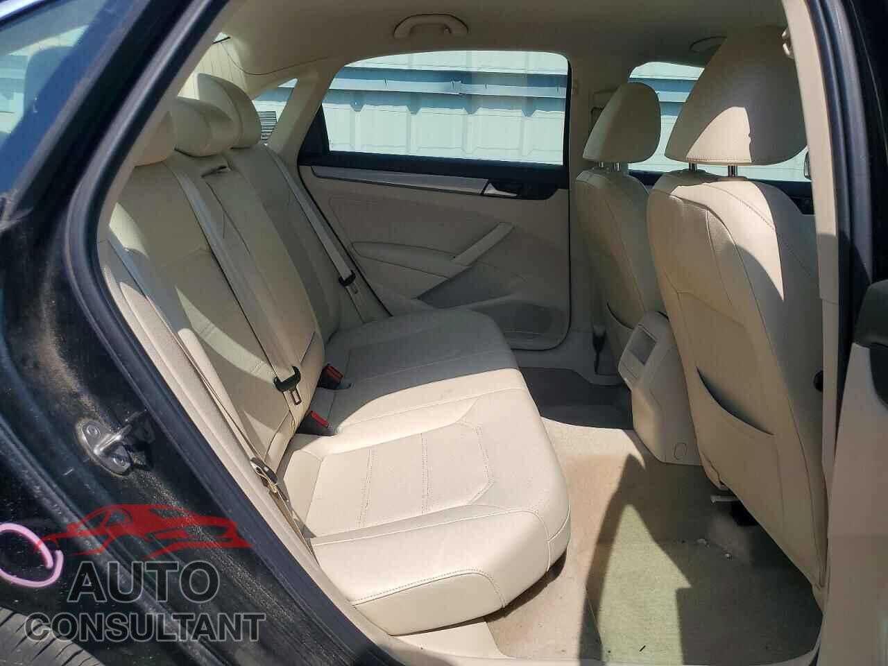 VOLKSWAGEN PASSAT 2015 - 1VWAT7A3XFC094468