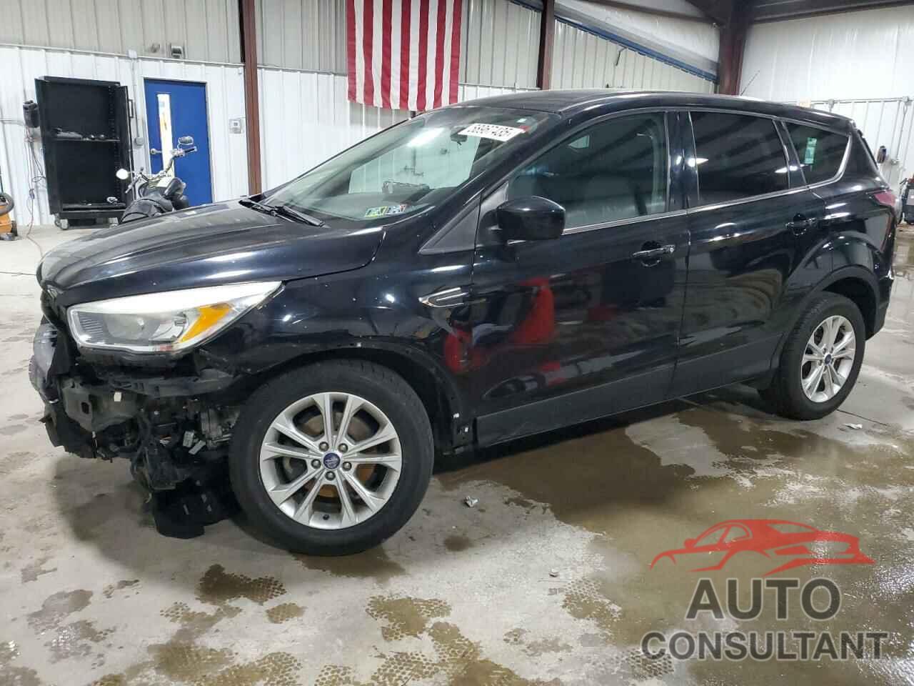 FORD ESCAPE 2017 - 1FMCU0GD0HUE01512