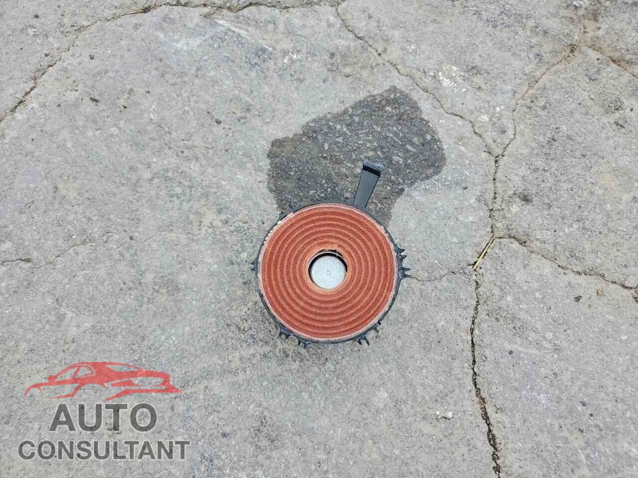 FORD ESCAPE 2017 - 1FMCU0F74HUB37819