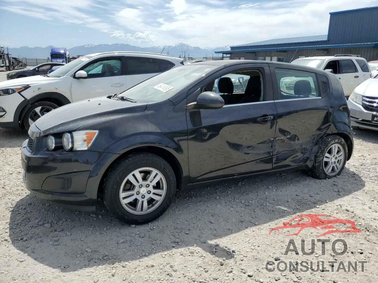 CHEVROLET SONIC 2014 - 1G1JC6SB4E4159559