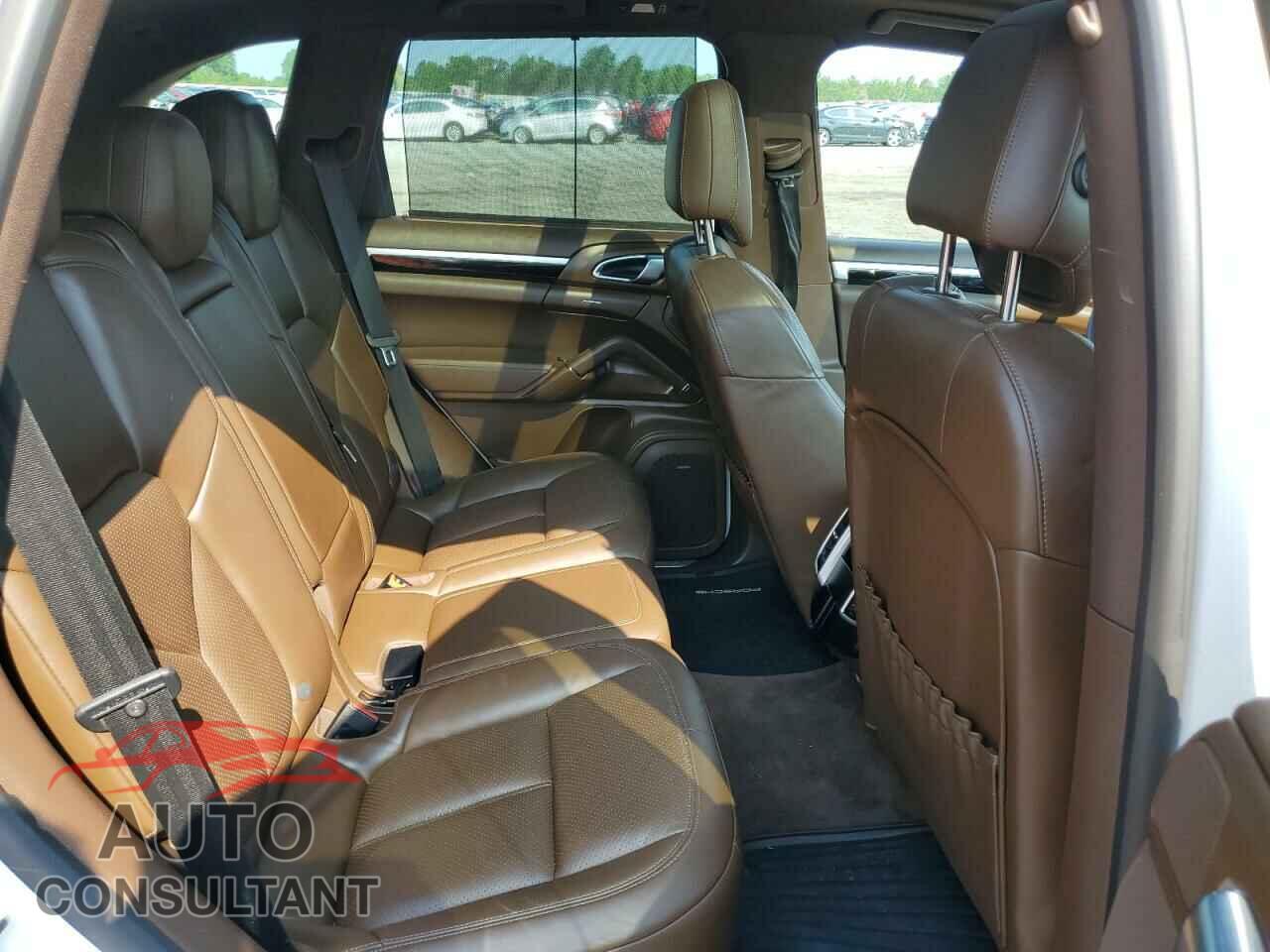 PORSCHE CAYENNE 2017 - WP1AE2A21HLA74568