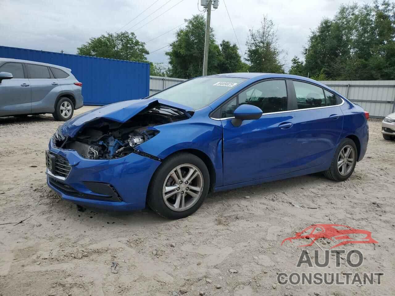 CHEVROLET CRUZE 2018 - 1G1BE5SMXJ7147113