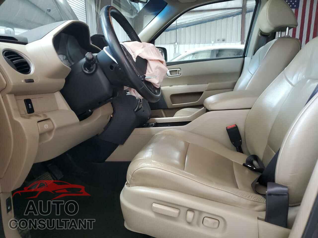 HONDA PILOT 2014 - 5FNYF4H50EB025305