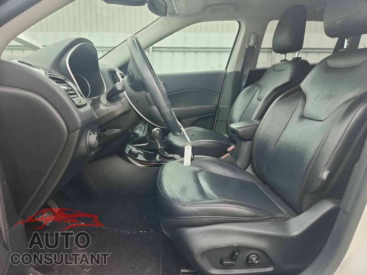 JEEP COMPASS 2019 - 3C4NJDCB6KT656670
