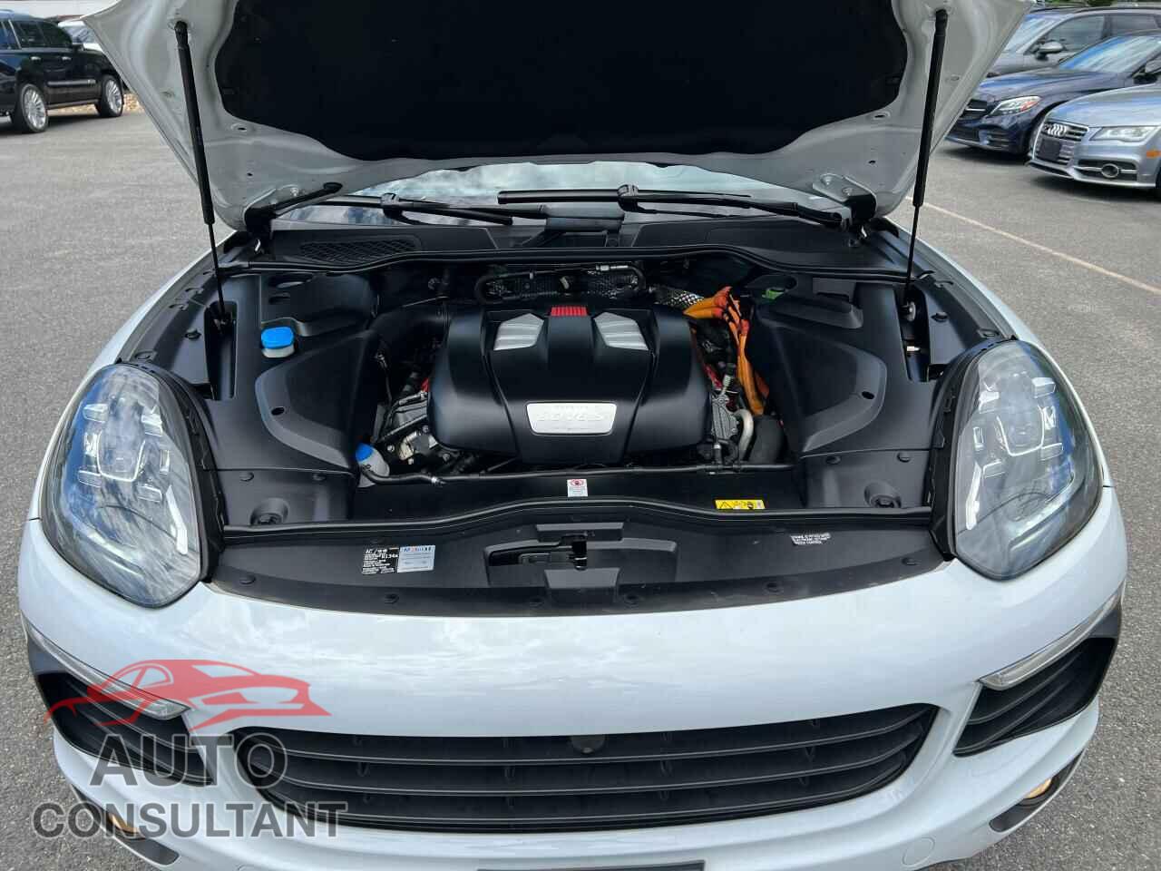 PORSCHE CAYENNE 2016 - WP1AE2A29GLA62277