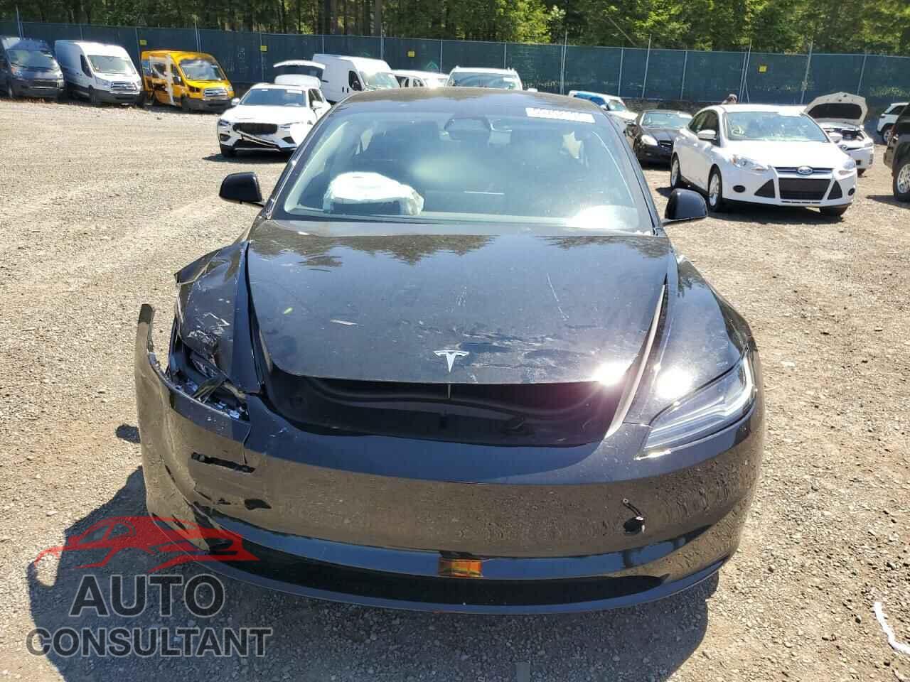 TESLA MODEL 3 2024 - 5YJ3E1EA9RF744300