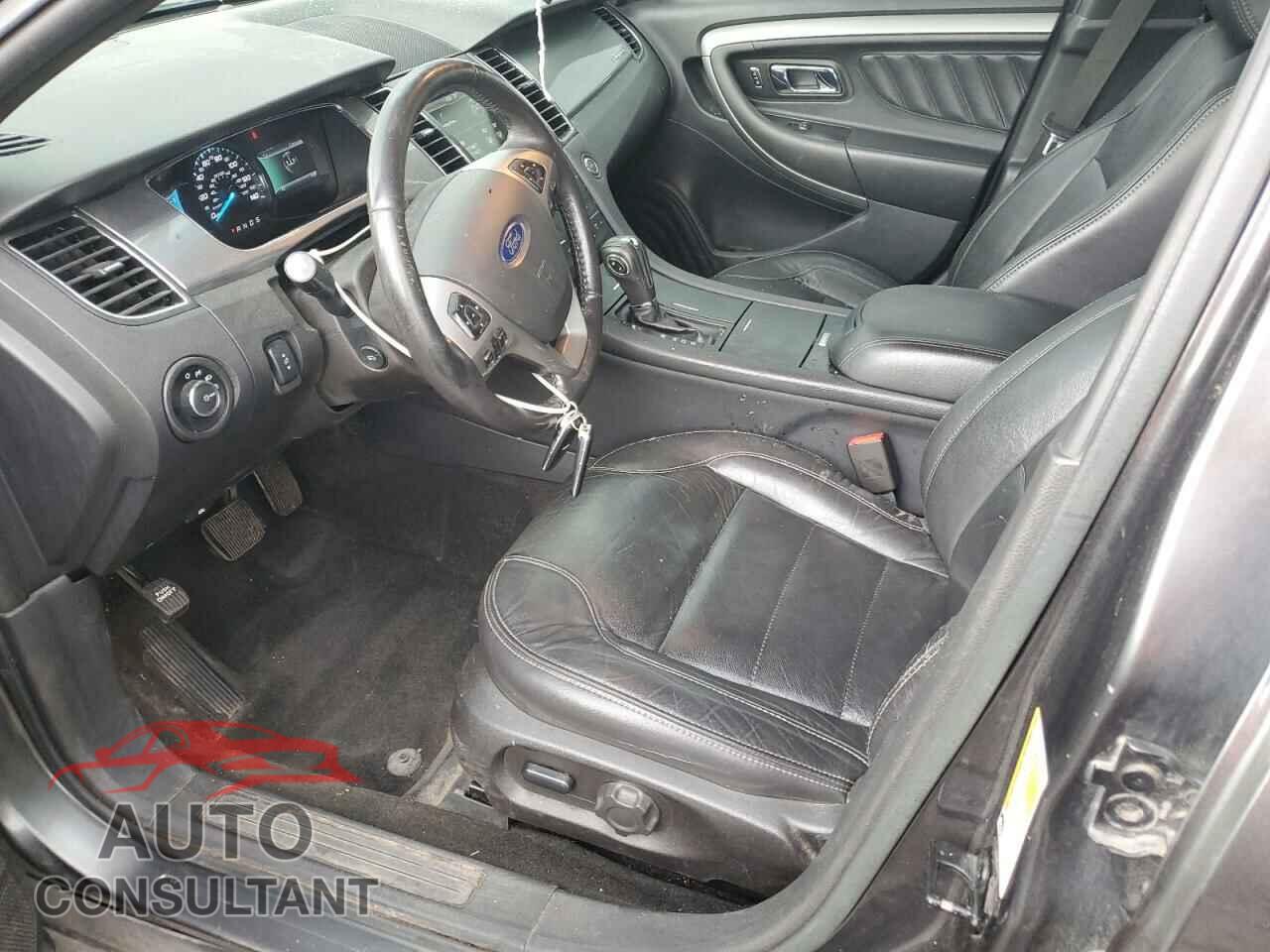 FORD TAURUS 2015 - 1FAHP2E82FG120607