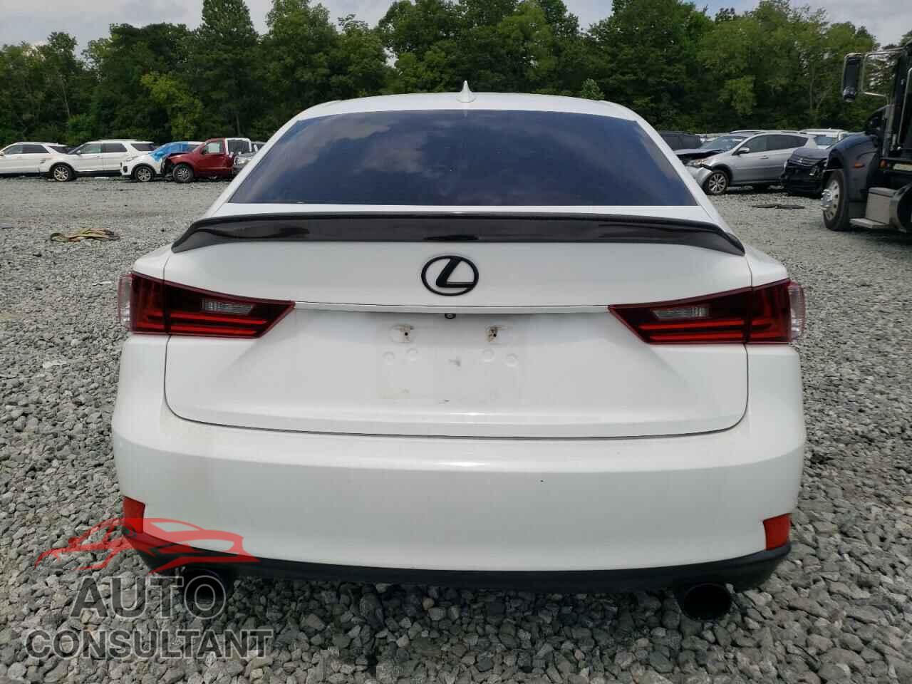 LEXUS IS 2015 - JTHBF1D29F5063729