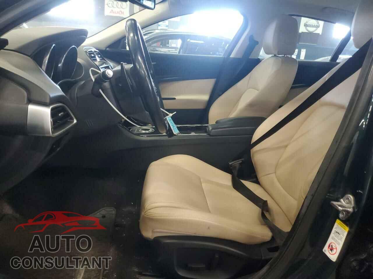 JAGUAR XE 2017 - SAJAJ4BN9HA978618