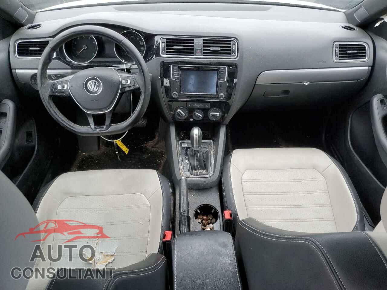 VOLKSWAGEN JETTA 2016 - 3VWD17AJ9GM224774
