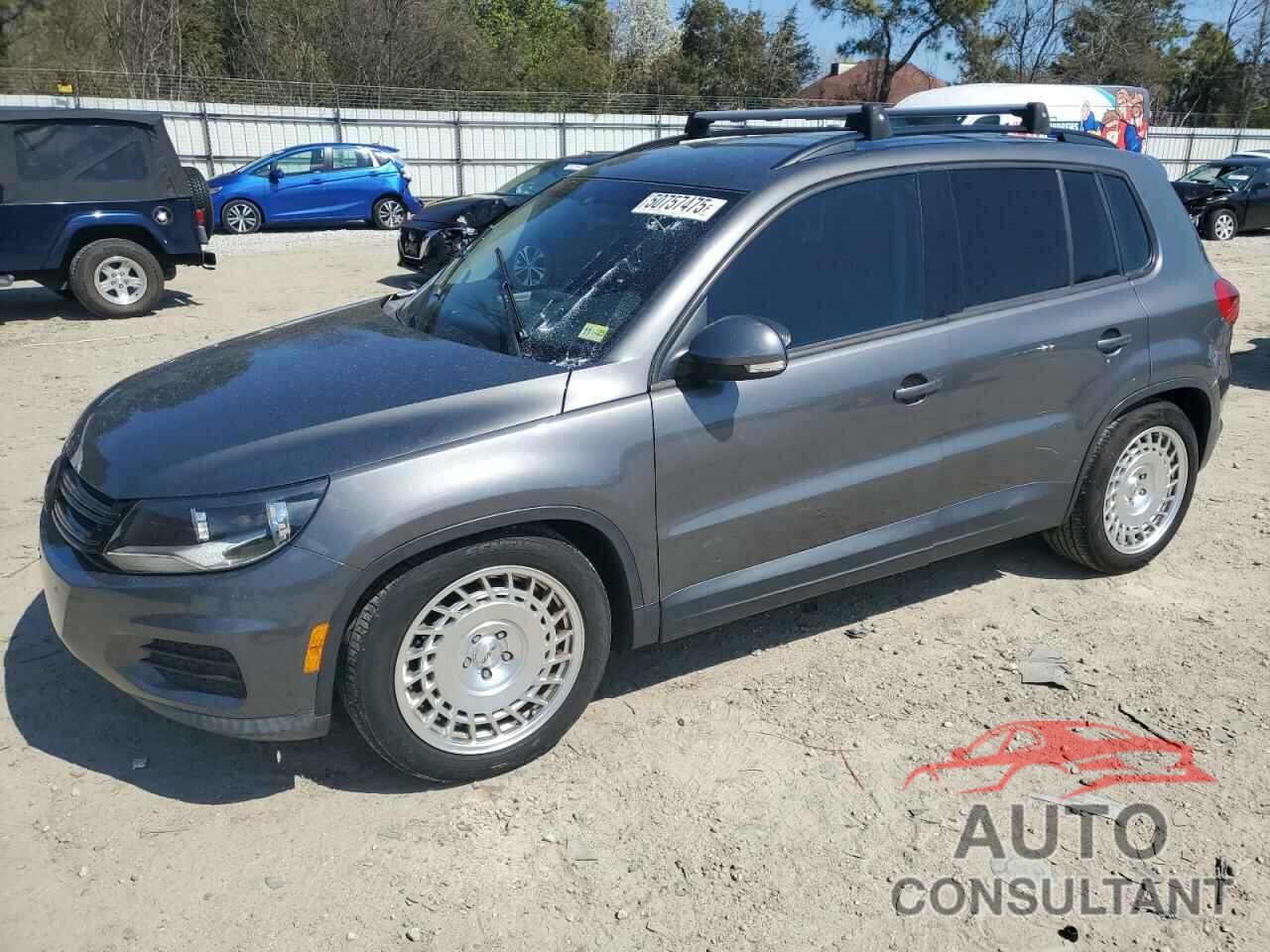 VOLKSWAGEN TIGUAN 2016 - WVGAV7AX7GW587682