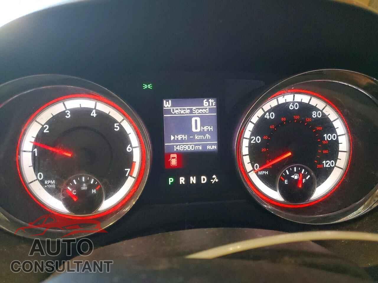 DODGE CARAVAN 2011 - 2D4RN5DG0BR711917
