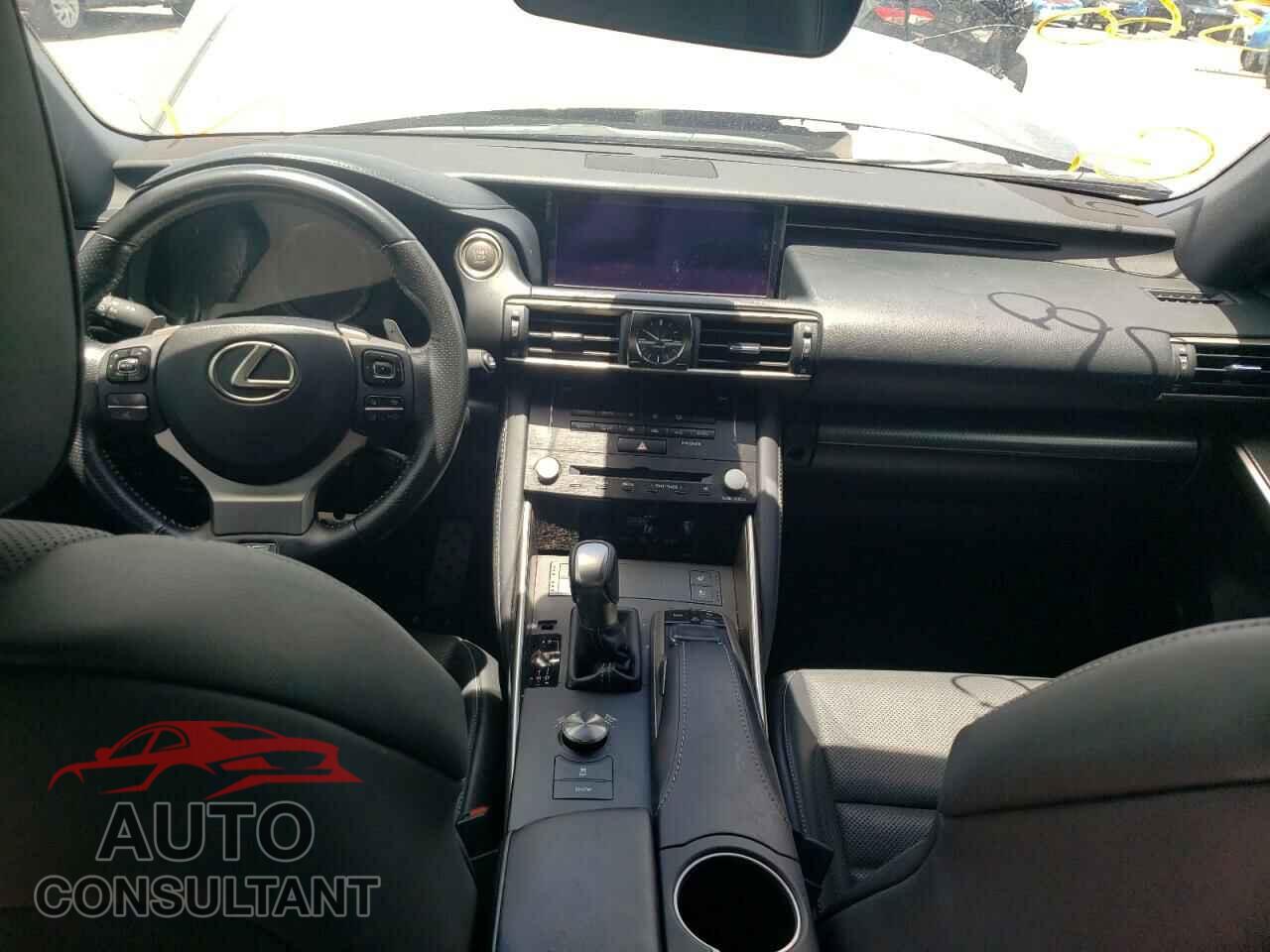 LEXUS IS 2018 - JTHBZ1D20J5033180