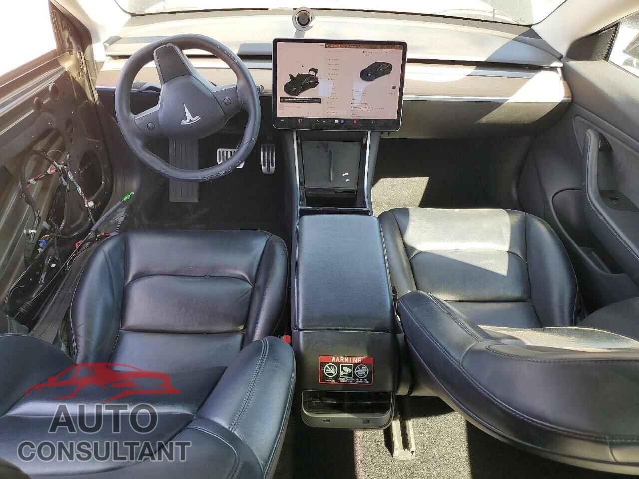TESLA MODEL 3 2019 - 5YJ3E1EB3KF385220