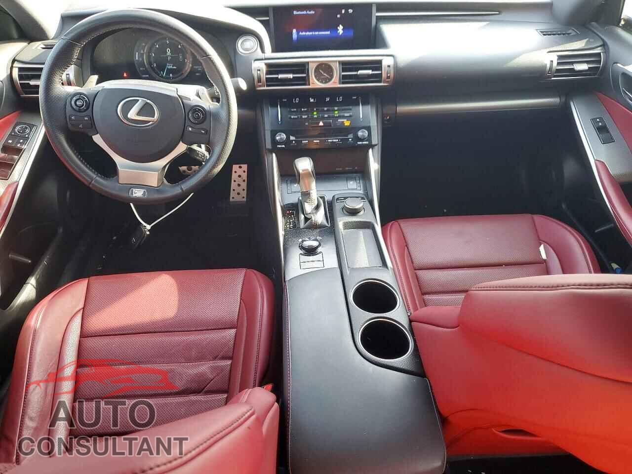 LEXUS IS 2014 - JTHBE1D23E5011630