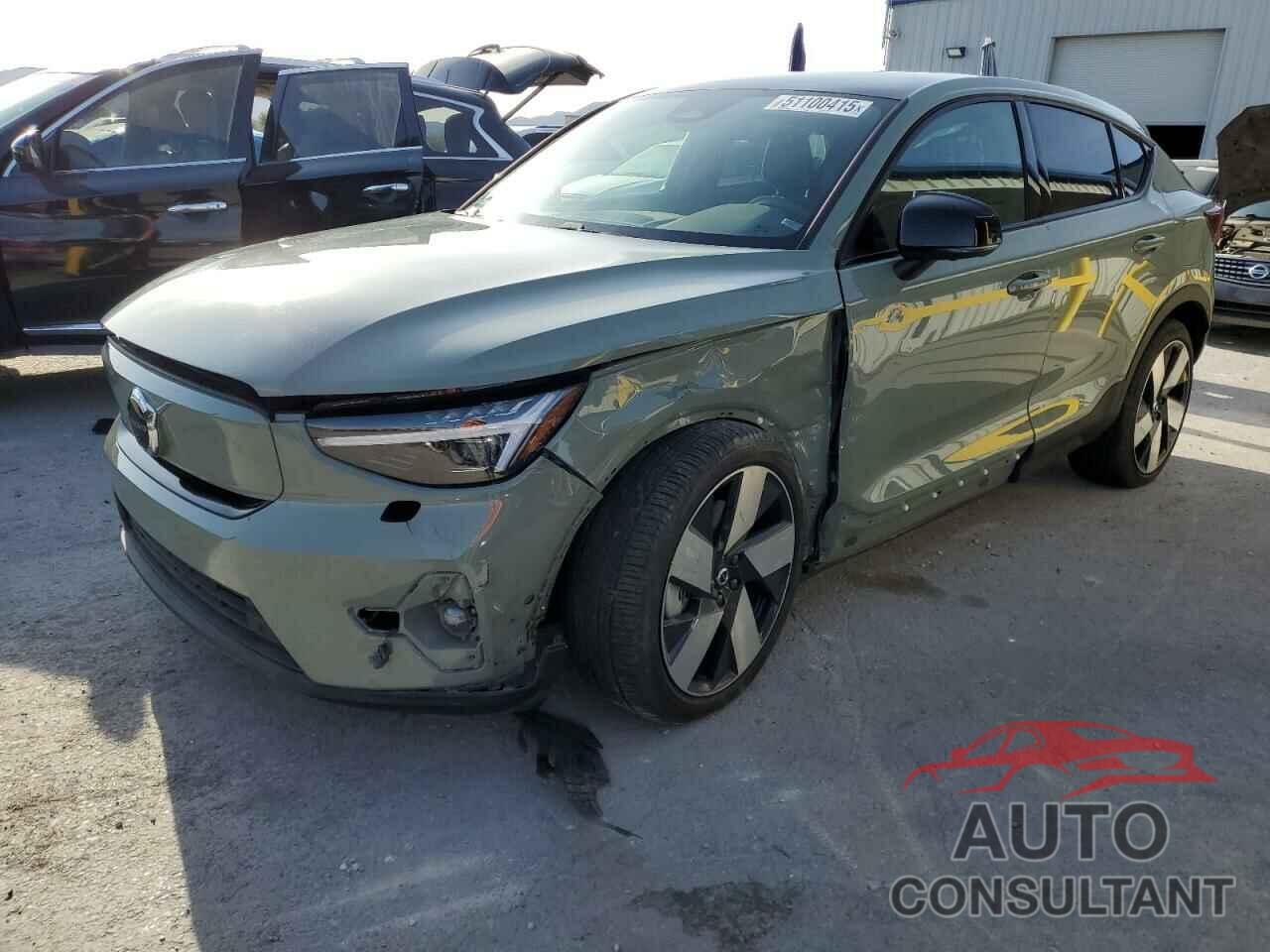 VOLVO C40 RECHAR 2023 - YV4ED3GM1P2056979