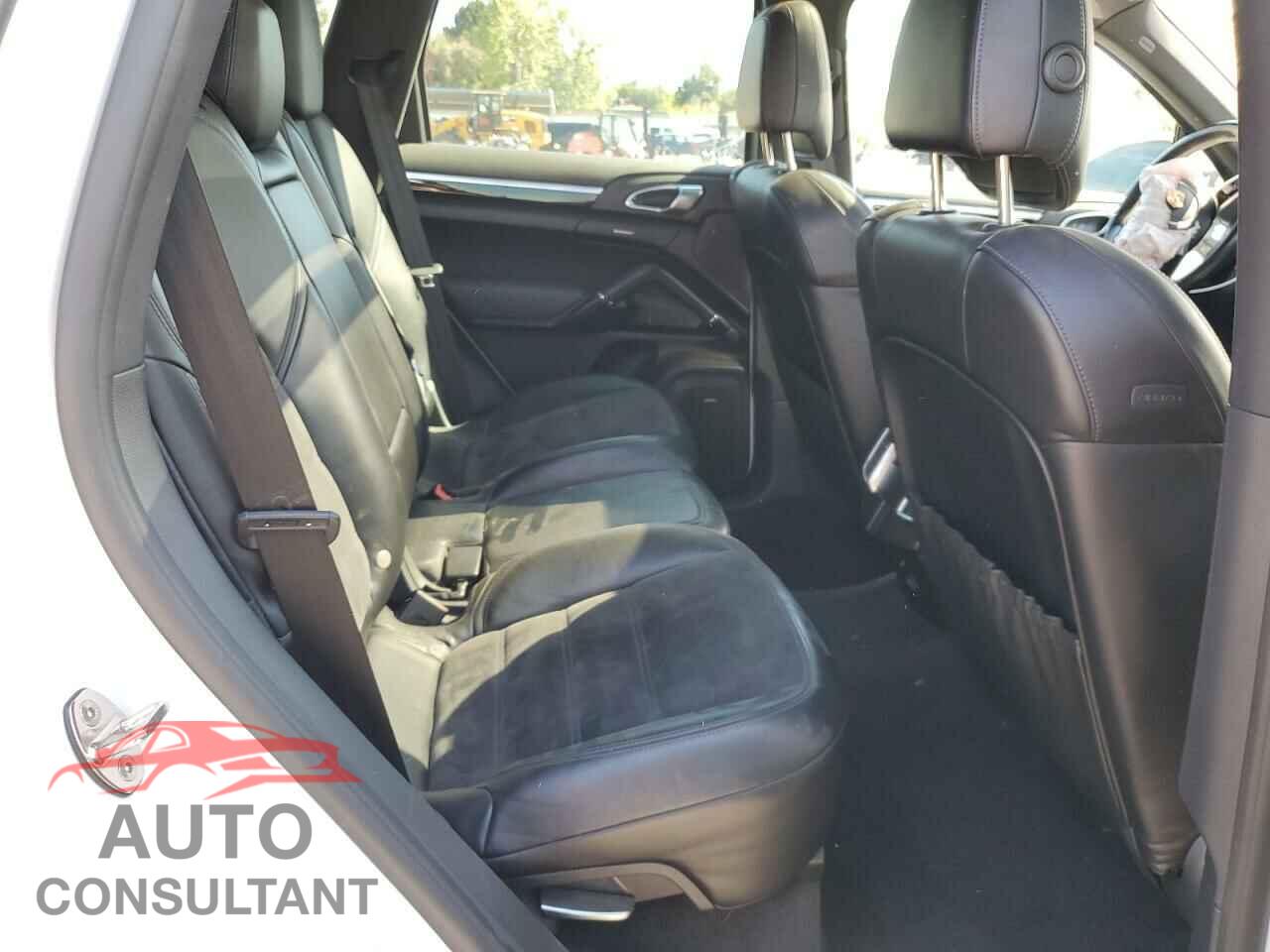 PORSCHE CAYENNE 2017 - WP1AA2A28HKA81597