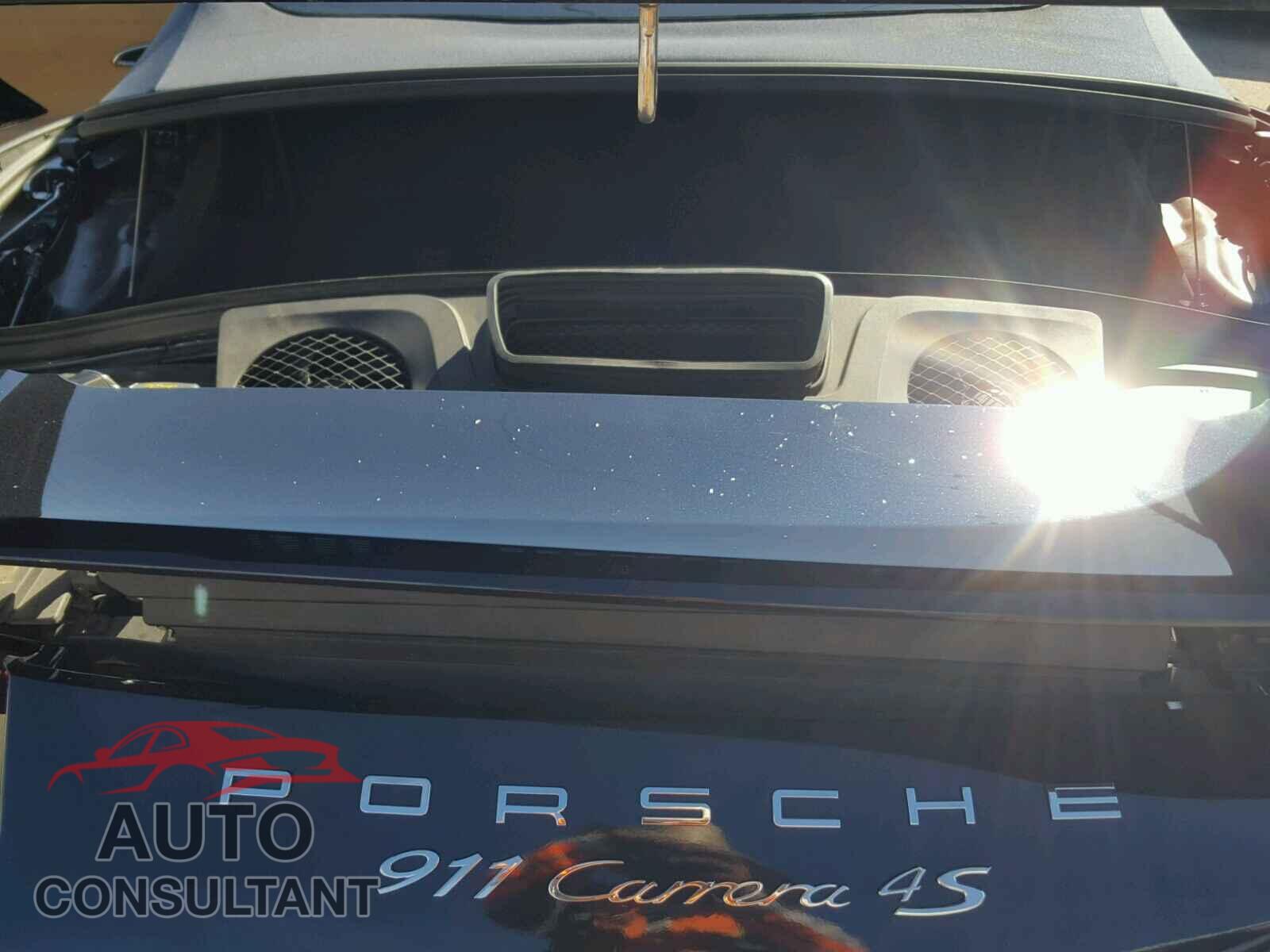 PORSCHE 911 2017 - WP0CA2A98HS141160