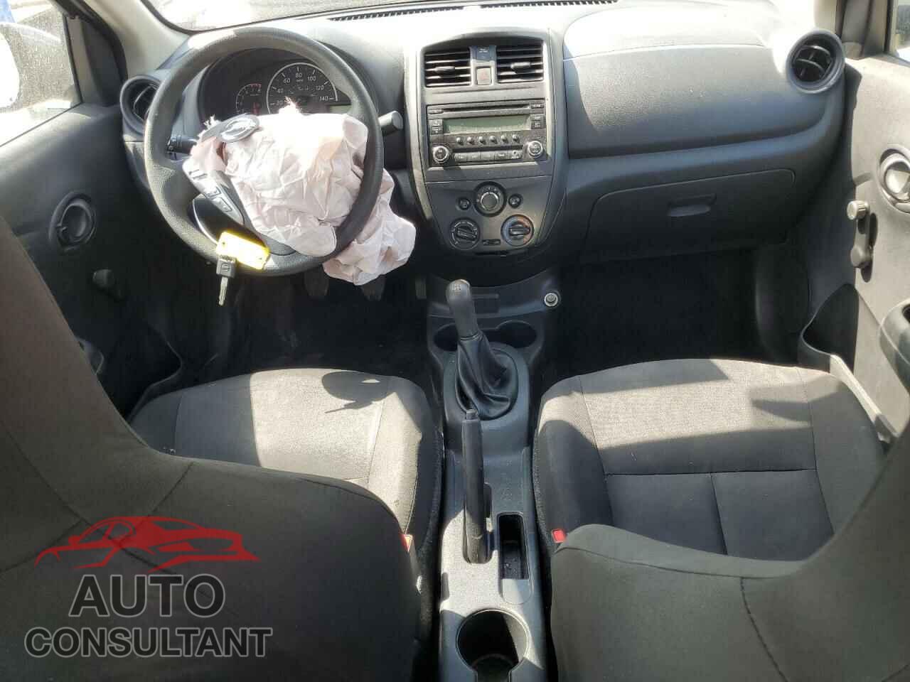 NISSAN VERSA 2017 - 3N1CN7AP3HL889400