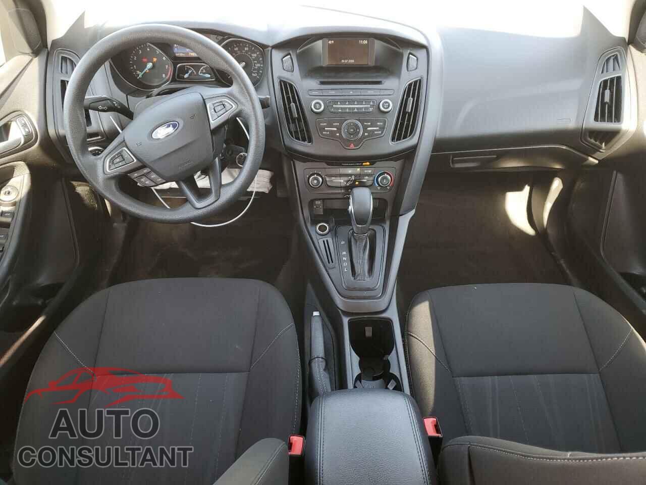 FORD FOCUS 2017 - 1FADP3F27HL320293