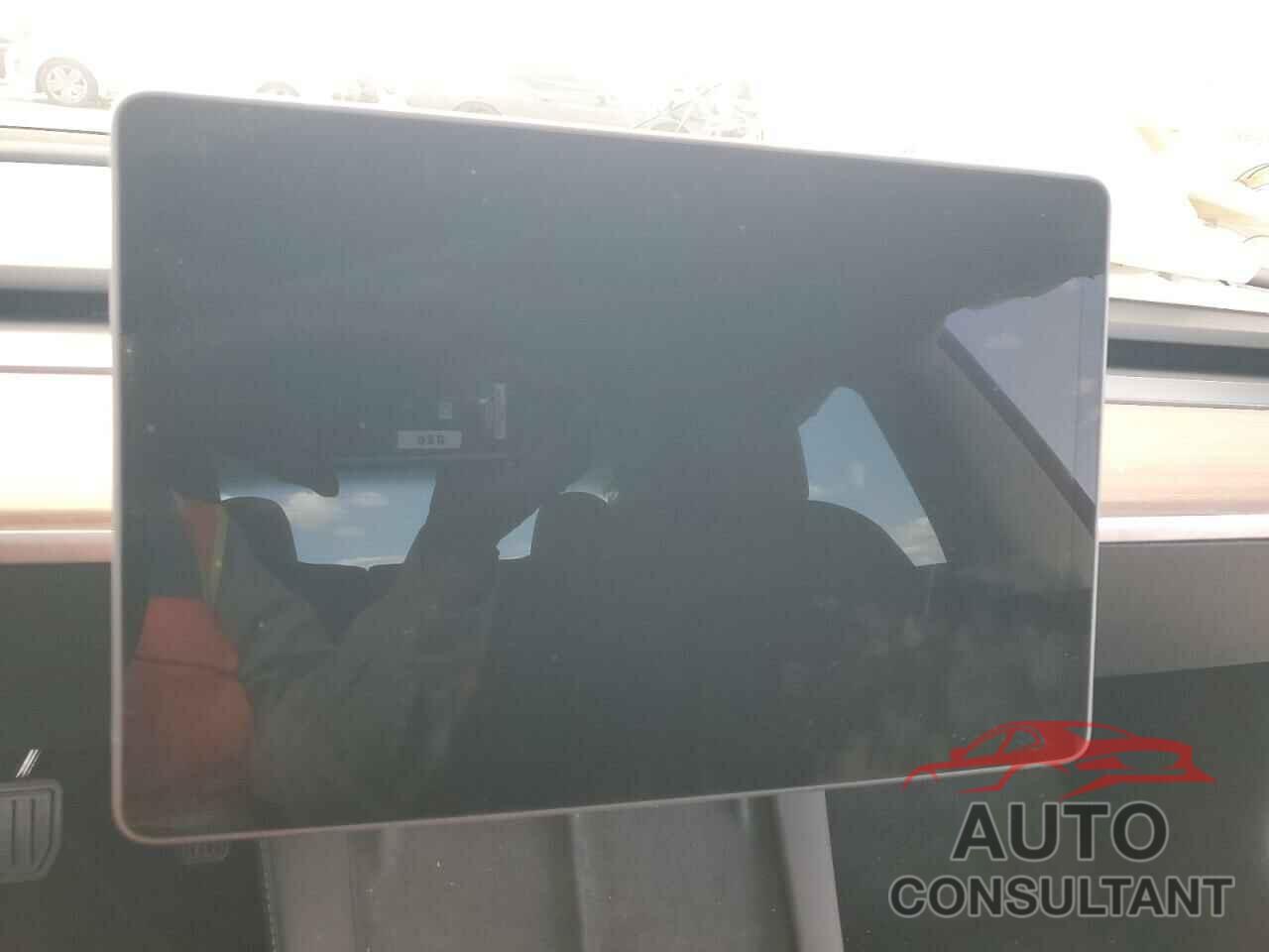 TESLA MODEL 3 2023 - 5YJ3E1EA3PF713735