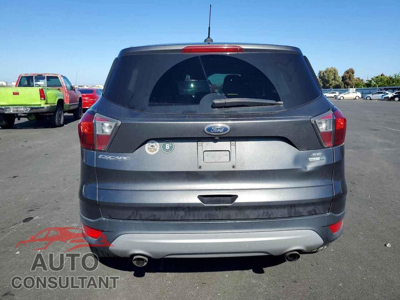 FORD ESCAPE 2017 - 1FMCU9G94HUB08387