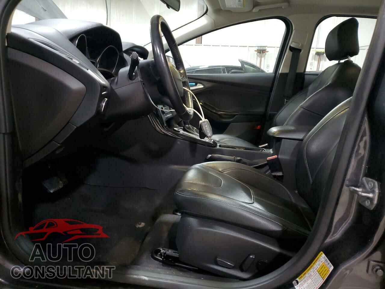 FORD FOCUS 2017 - 1FADP3J26HL346861