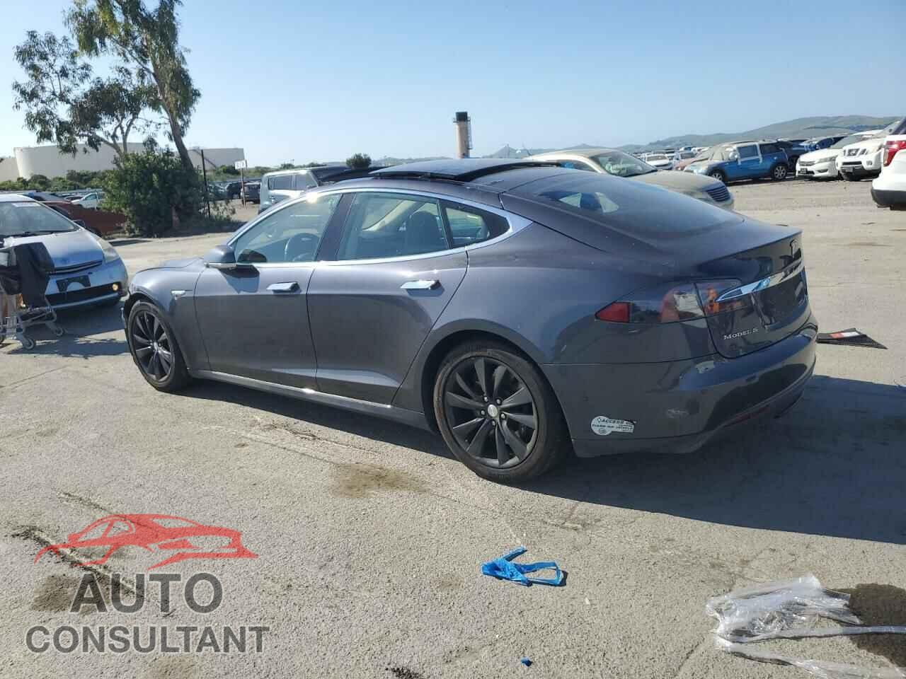 TESLA MODEL S 2015 - 5YJSA1S2XFF092318