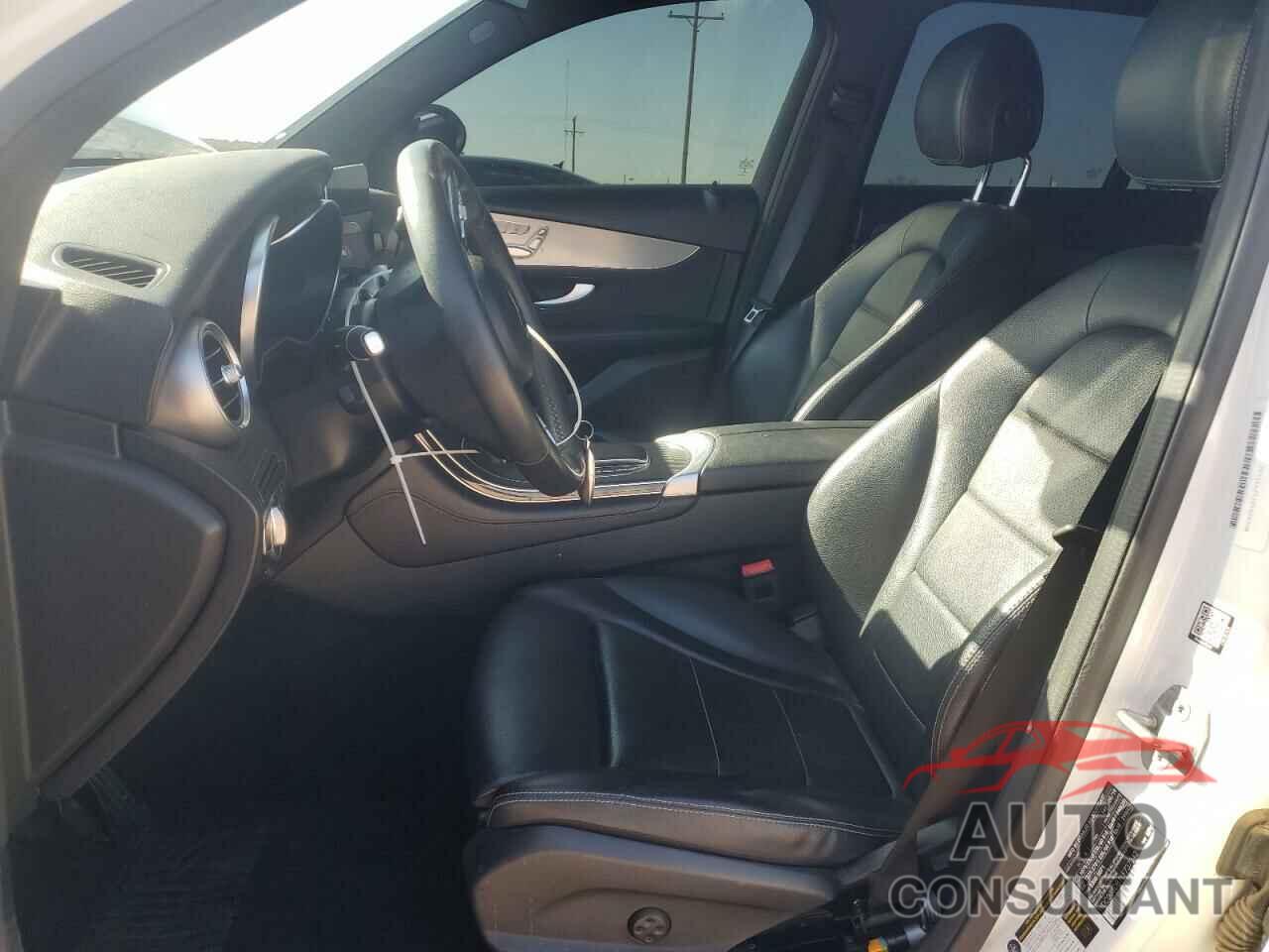 MERCEDES-BENZ GLC-CLASS 2020 - WDC0G8DB1LF737242