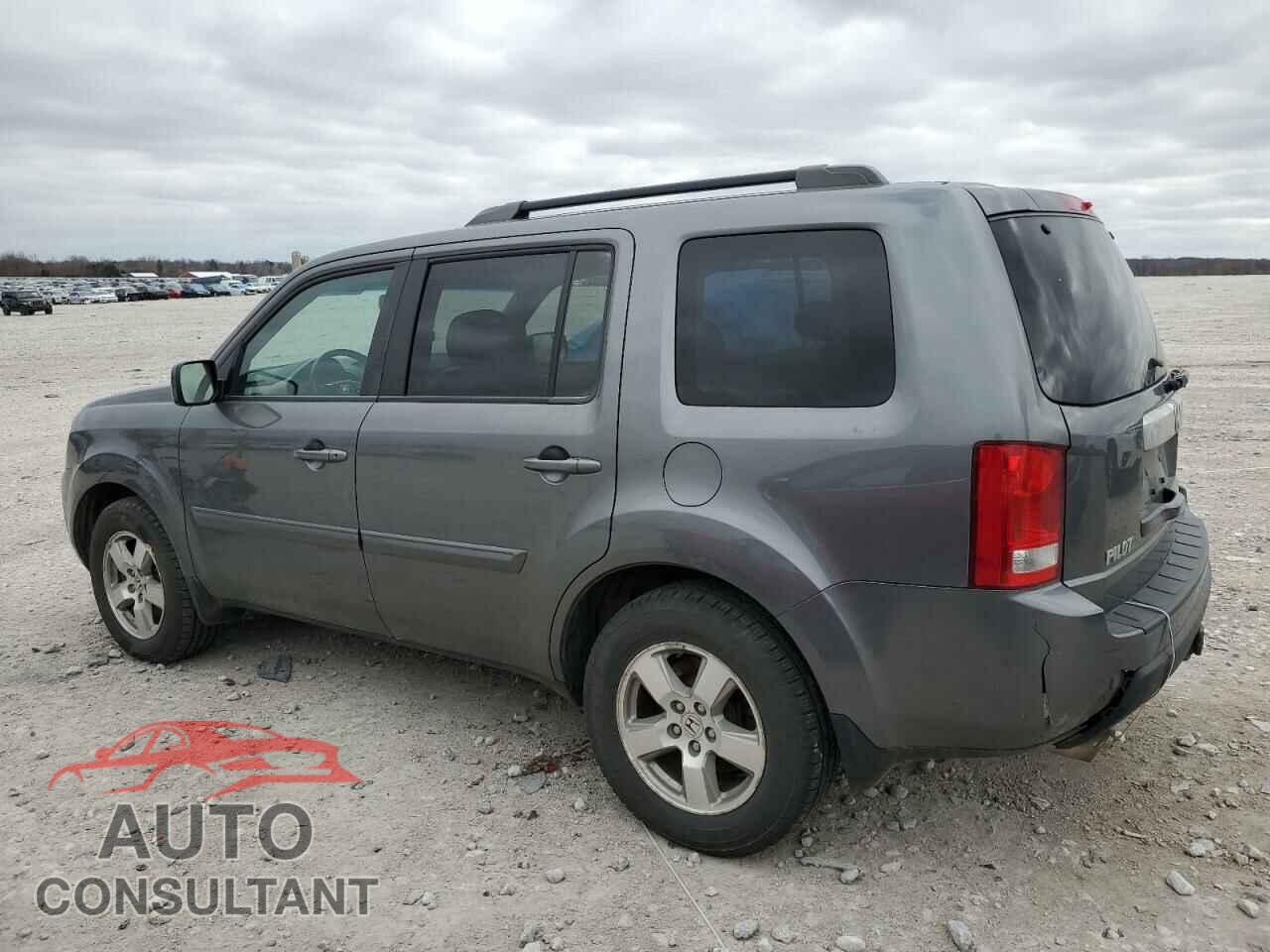 HONDA PILOT 2011 - 5FNYF4H64BB063060