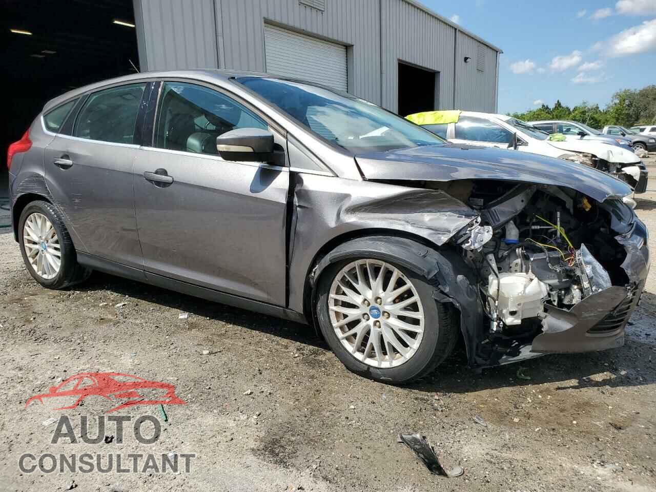 FORD FOCUS 2012 - 1FAHP3M25CL176014