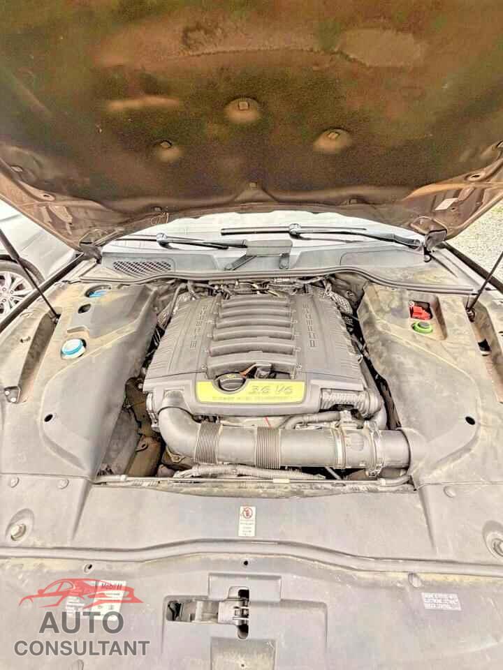 PORSCHE CAYENNE 2016 - WP1AA2A20GLA00519