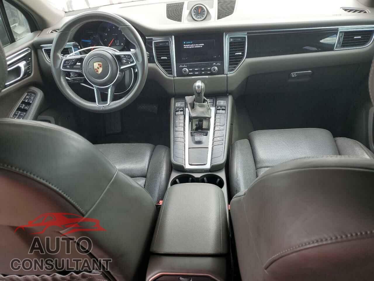 PORSCHE MACAN 2017 - WP1AA2A52HLB08135