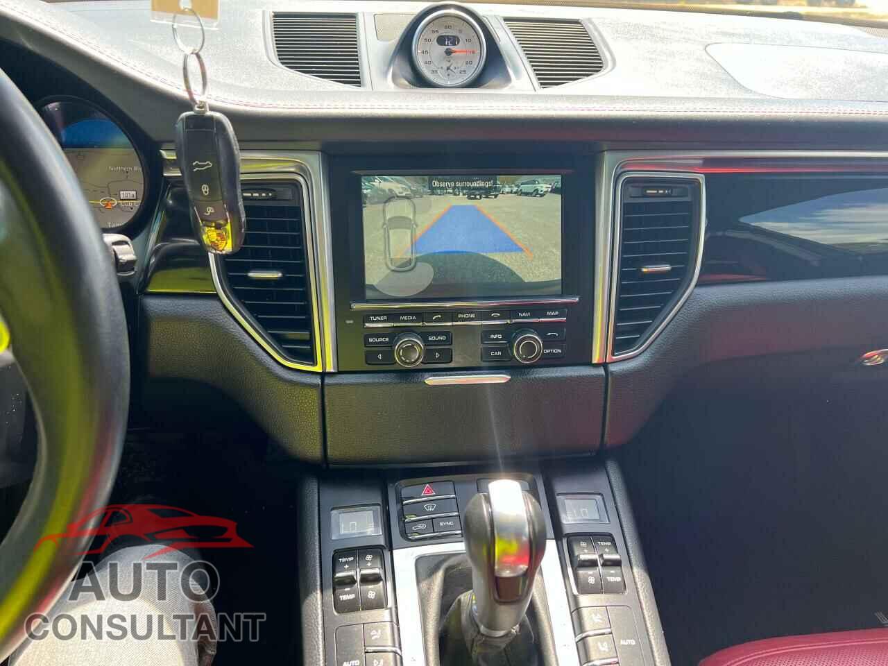 PORSCHE MACAN 2016 - WP1AB2A57GLB42132