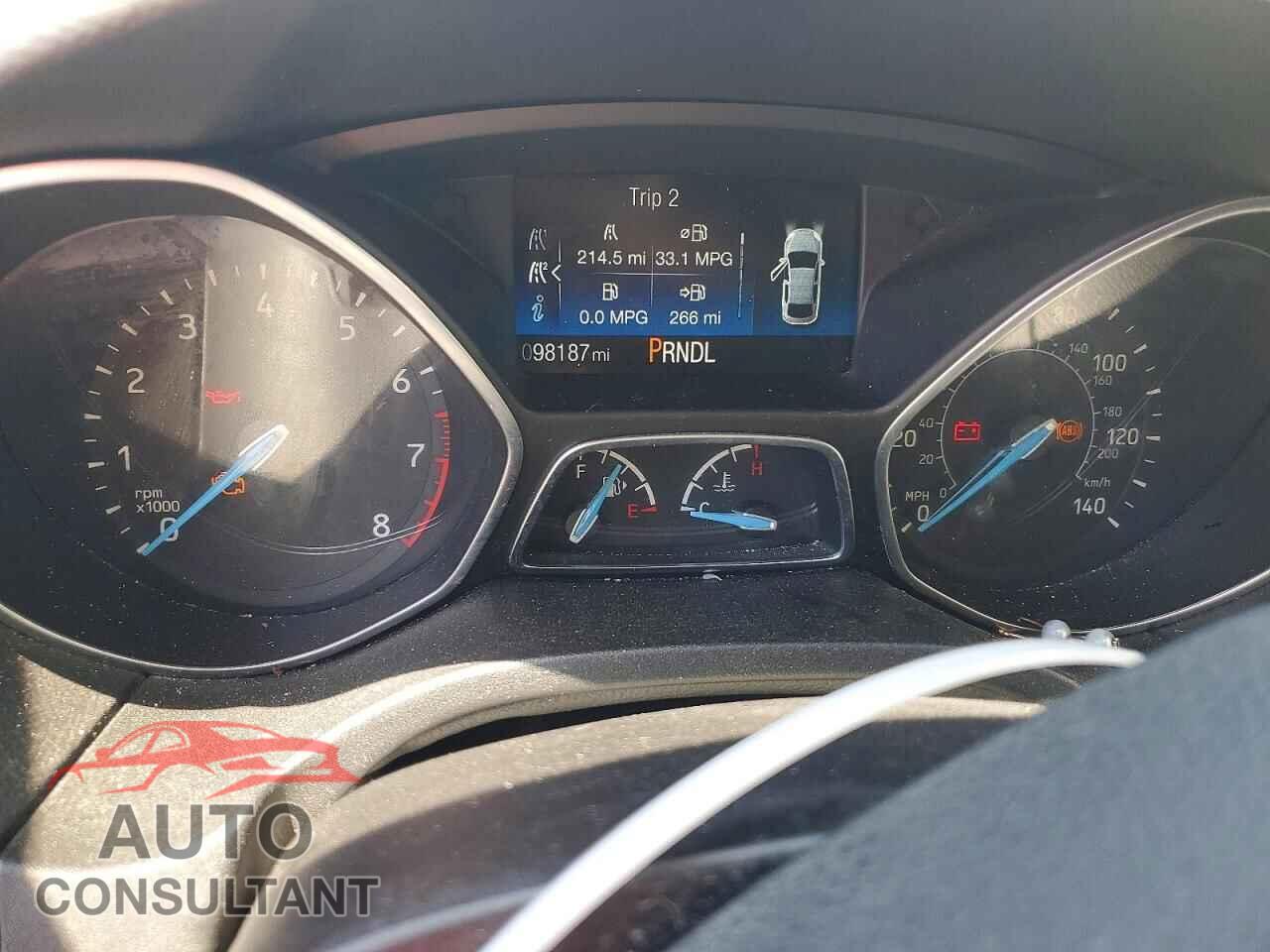FORD FOCUS 2017 - 1FADP3E2XHL332097