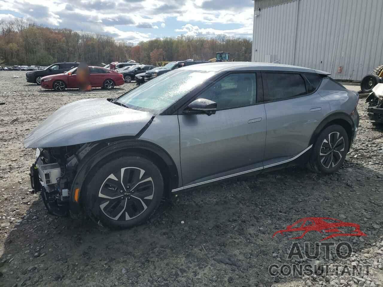 KIA EV6 LIGHT 2024 - KNDC3DLC7R5223038