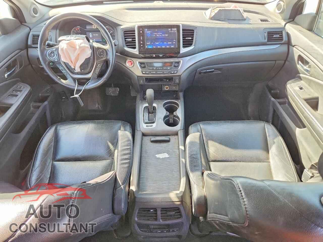 HONDA PILOT 2017 - 5FNYF6H54HB094384