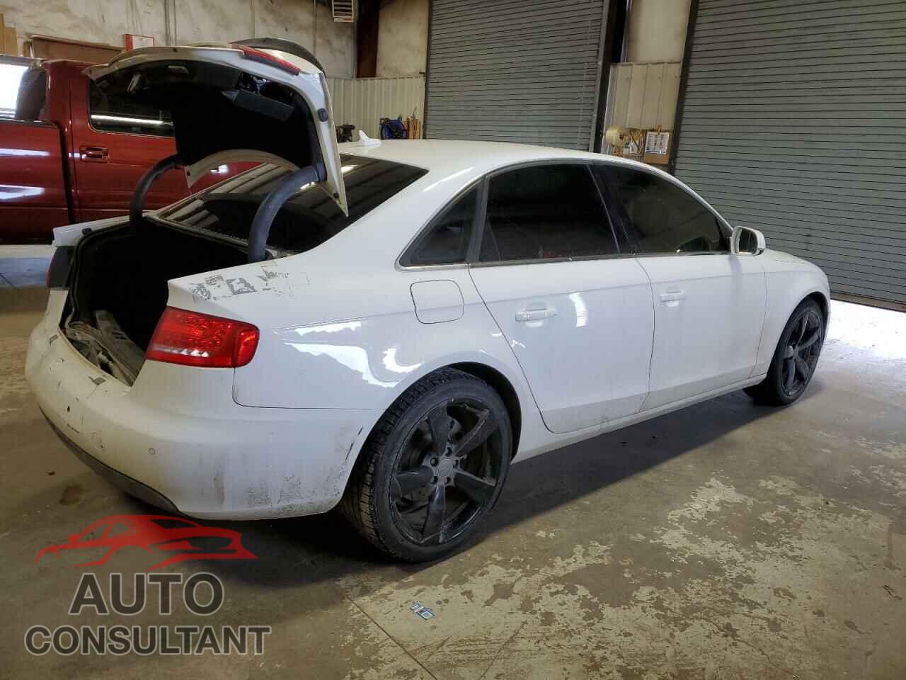 AUDI A4 2011 - WAUFFAFL8BN008866