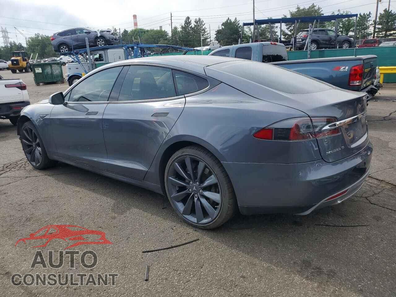 TESLA MODEL S 2013 - 5YJSA1DP5DFP26625