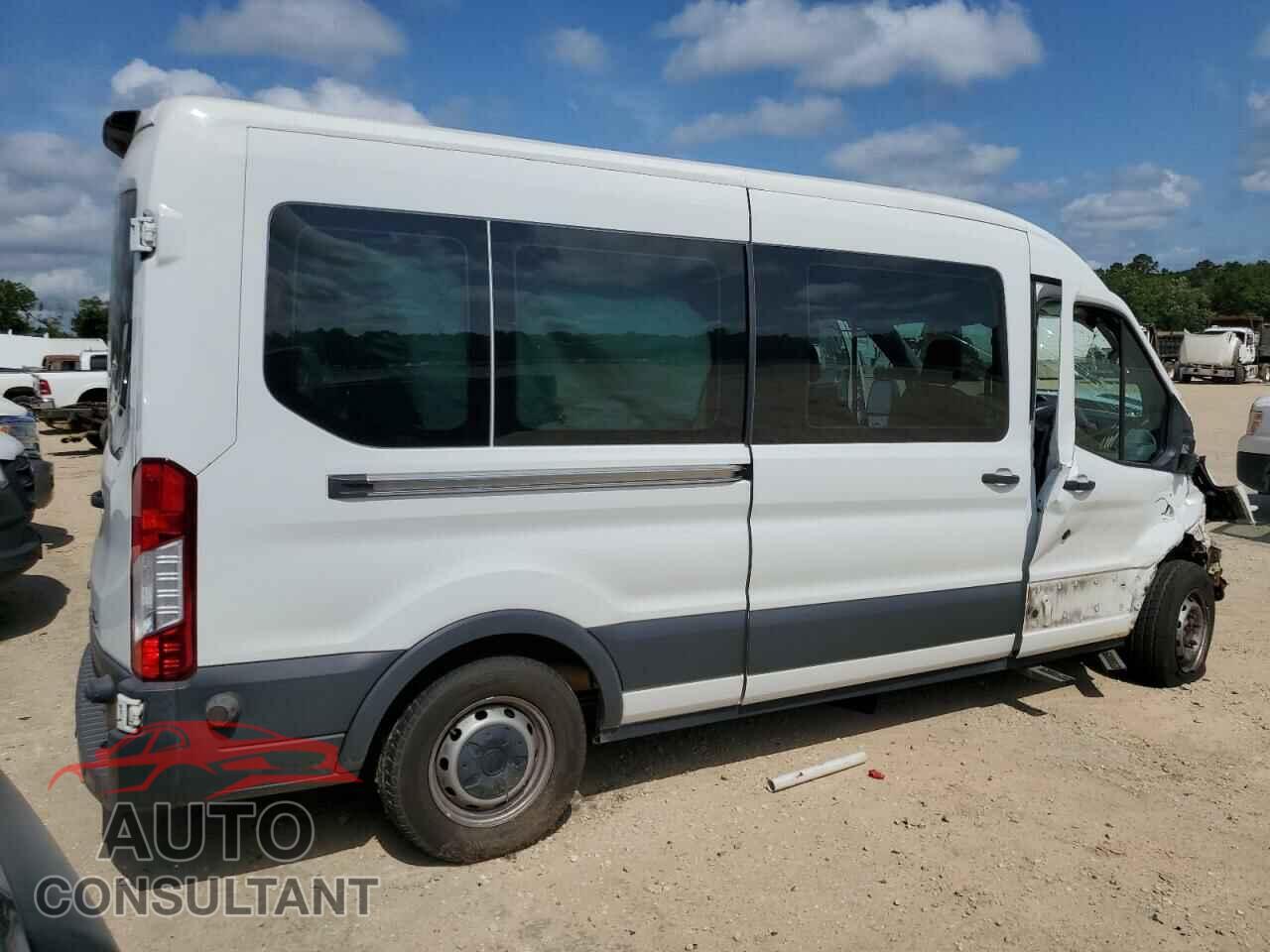 FORD TRANSIT 2018 - 1FBZX2CM4JKB47817