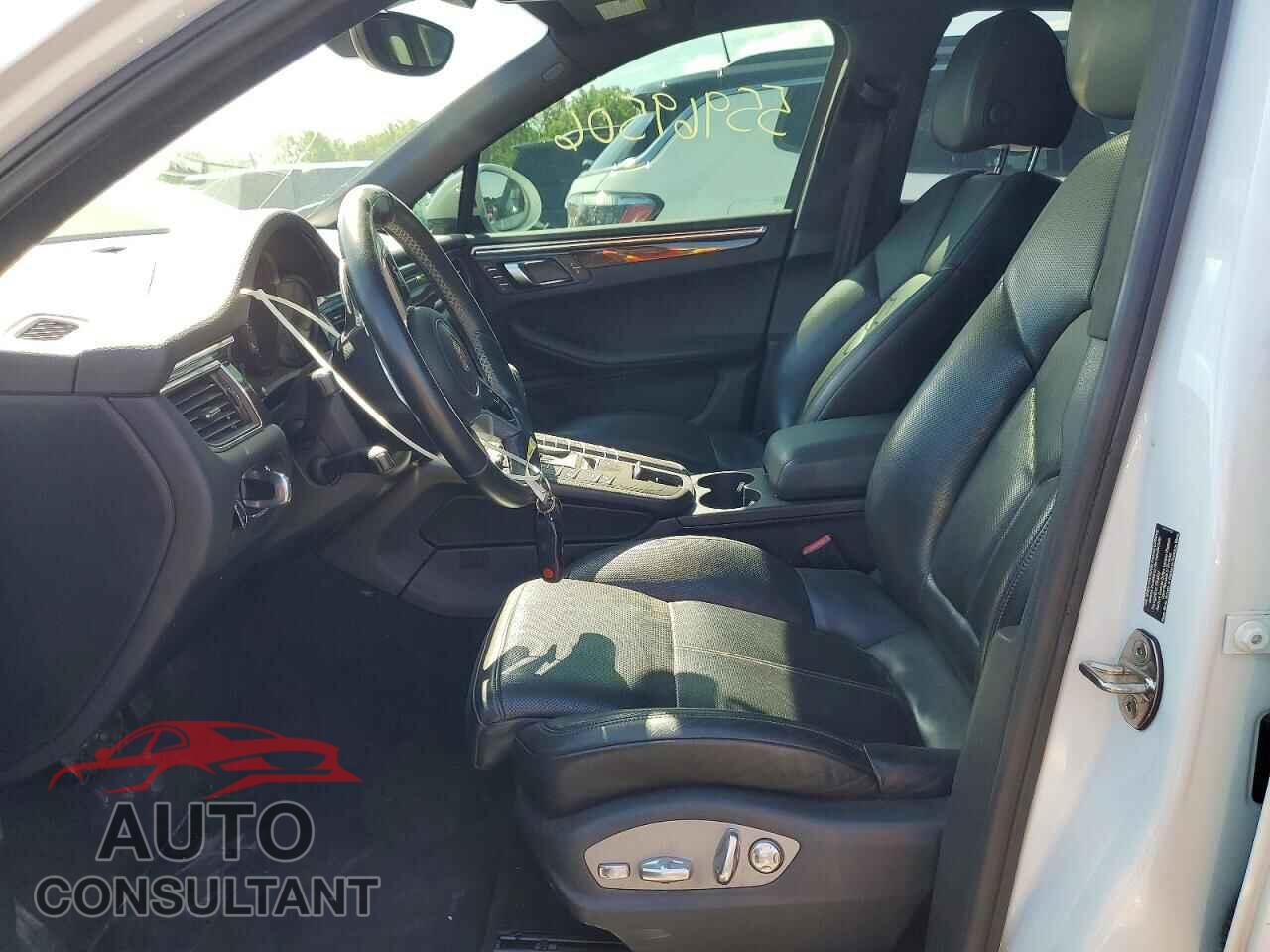PORSCHE MACAN 2016 - WP1AB2A56GLB41165