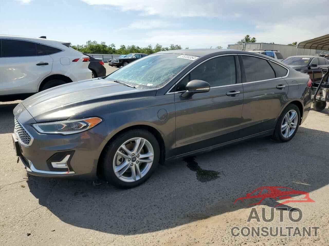 FORD FUSION 2019 - 3FA6P0SU1KR202330